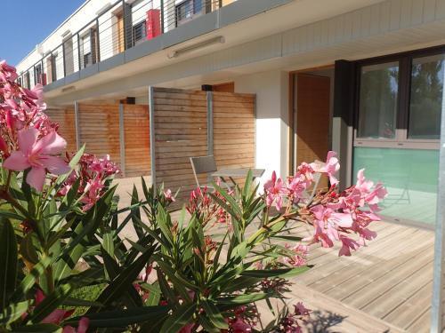 Les Jardins D'athena Hotel